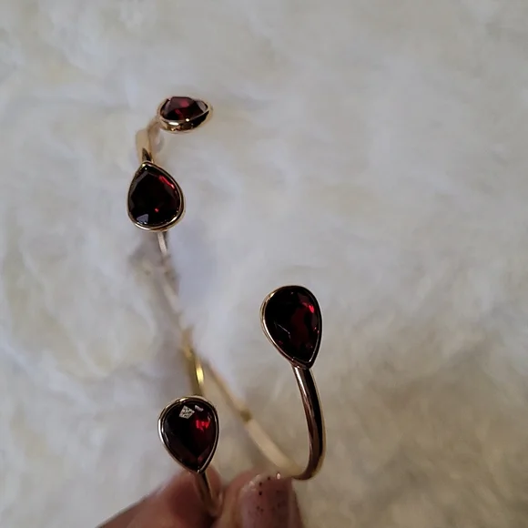 New bracelets - set of two - Picture 3 of 5